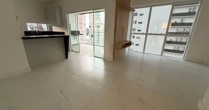 Apartamento para locação anual no centro de itapema