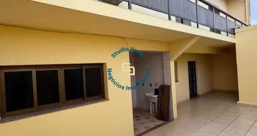 Sobrado e barracão à venda próximo ao parque ecológico de araras!