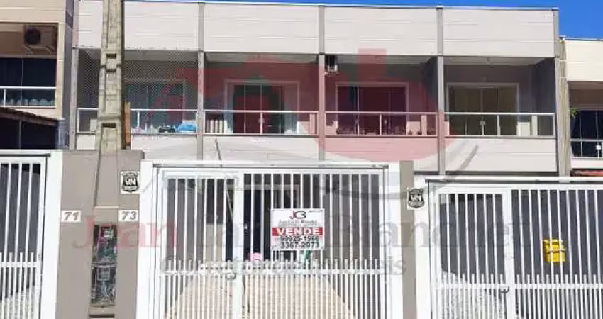 Excelente sobrado no loteamento santa clara, camboriú.