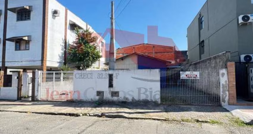 Excelente terreno próximo a avenida marginal em Balneário Camboriú.