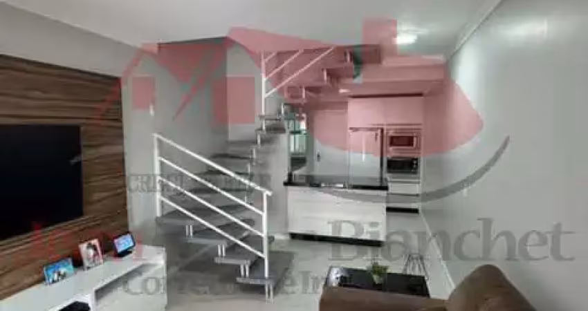 Lindo sobrado mobiliado com espaço gourmet e excelente localização em camboriú