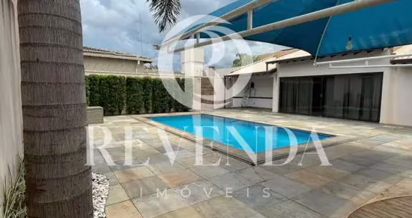 Casa à venda, no bairro Umuarama, UBERLANDIA - MG