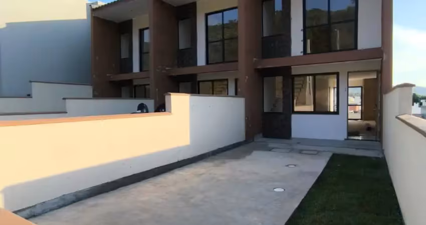 Casa com 2 quartos à venda no Sertão do Maruim, São José 