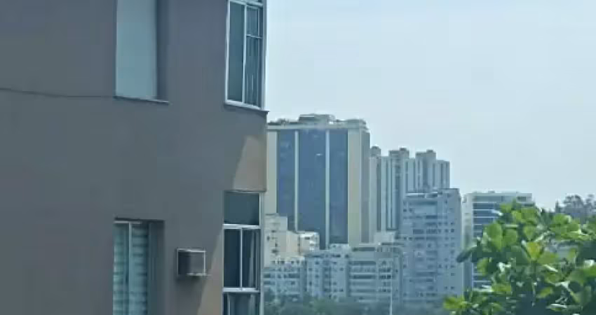 Lindo apartamento 3 quartos (1 suíte) com armários planejados