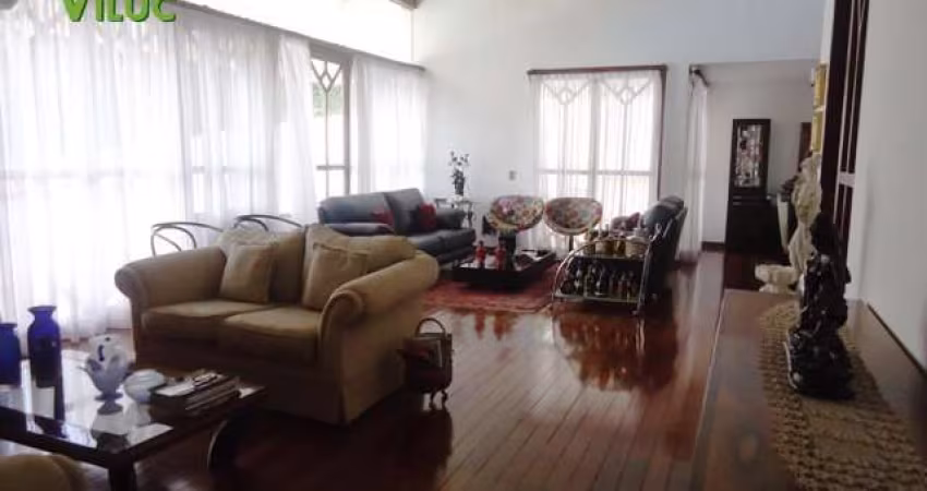 Casa com 6 quartos à venda na dos Jacarandás, --, São Luiz, Belo Horizonte