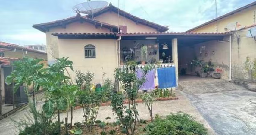 Casa com 3 quartos à venda na Fênix, --, Arvoredo, Contagem