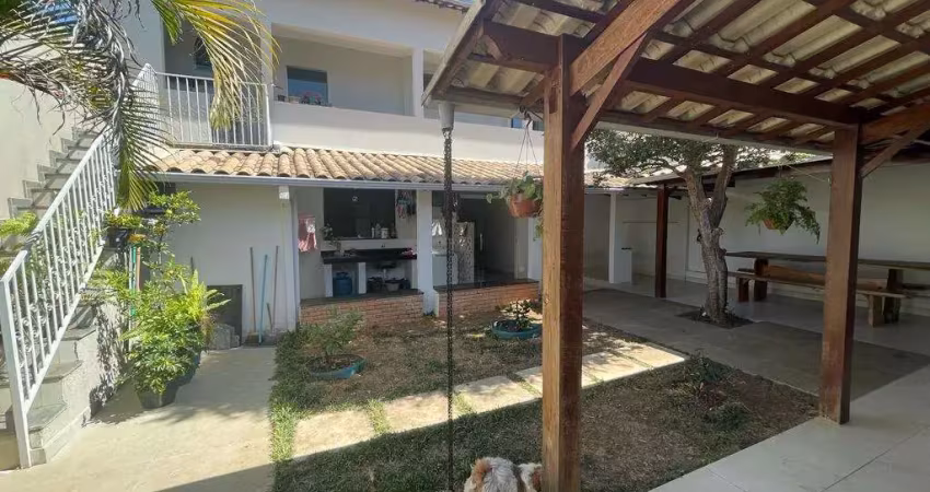 Casa com 4 quartos à venda na Rua dos Médicos, --, Alípio de Melo, Belo Horizonte