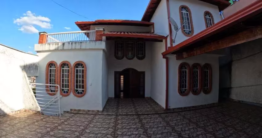 Casa com 4 quartos à venda na Grajaú, --, Tijuco, Contagem
