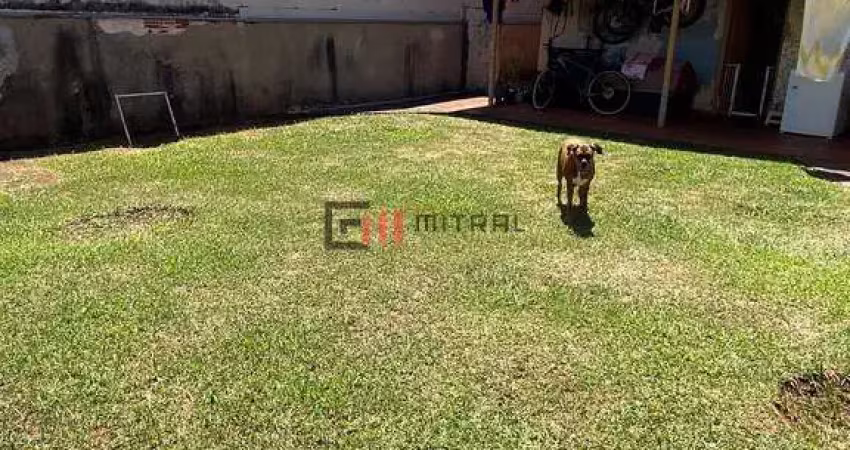 Casa à venda,   a  uma quadra da Av Madre Leonia Milito, e a duas da Av Higienopolis,  Guanabara, L