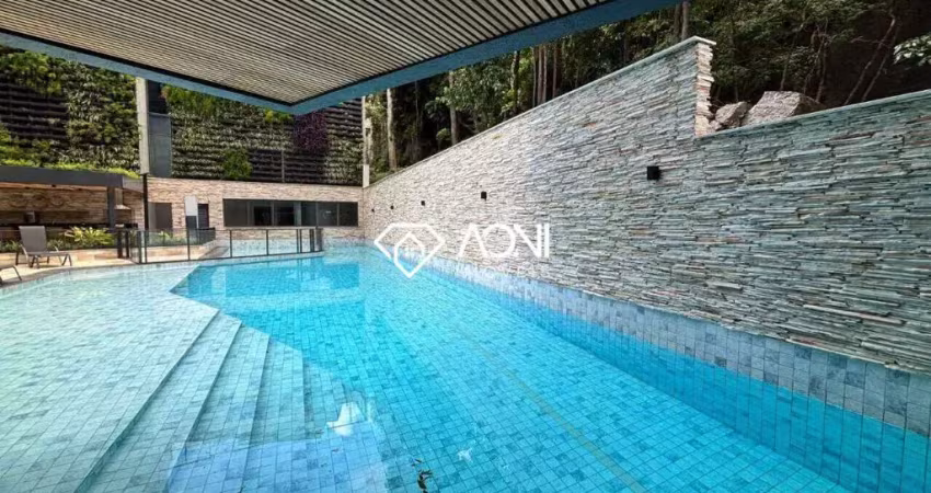 Apartamento novíssimo 03 quartos com lazer clube, divisa com praia do canto !