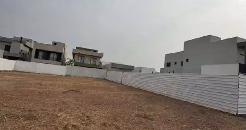 Terreno à venda na Avenida B, 200, Morada dos Nobres, Cuiabá