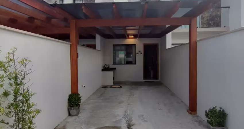 Sobrado geminado a venda no bairro nova brasília com 2 quartos