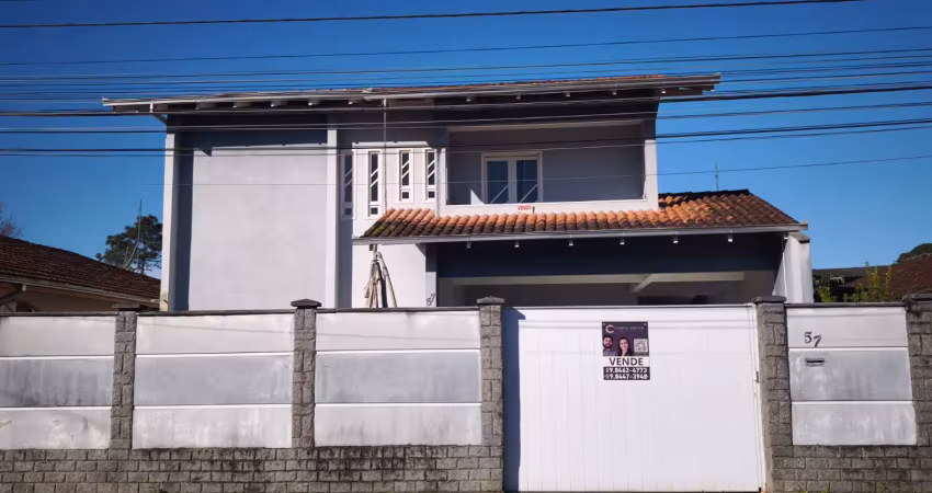 Sobrado a venda no bairro itaum, com 4 quartos e piscina. (analisa permuta) não averbado