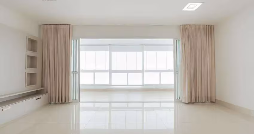 Apartamento com 3 quartos à venda na Rua Monsenhor Kimura, 27, Vila Cleópatra, Maringá