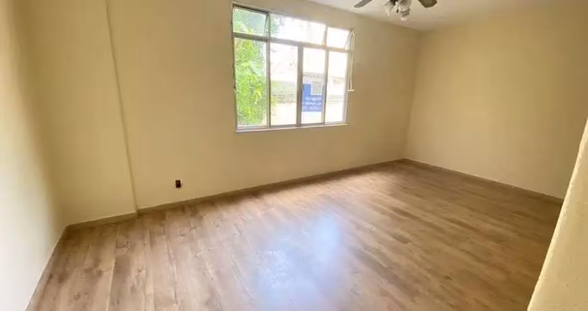 Apartamento para venda com 100 metros quadrados com 3 quartos