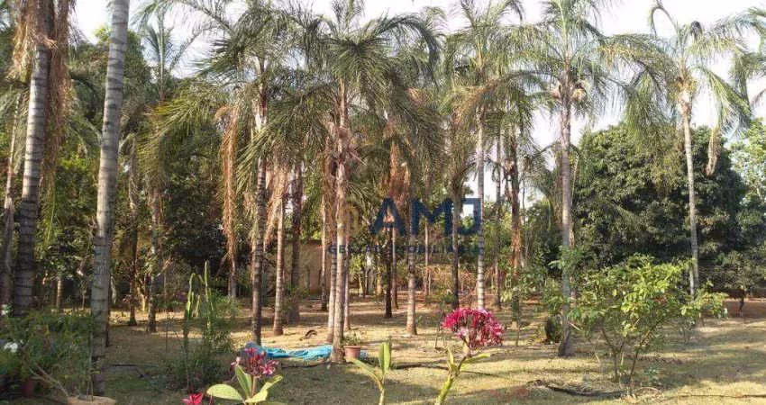 Chácara no Condomínio Miraflores