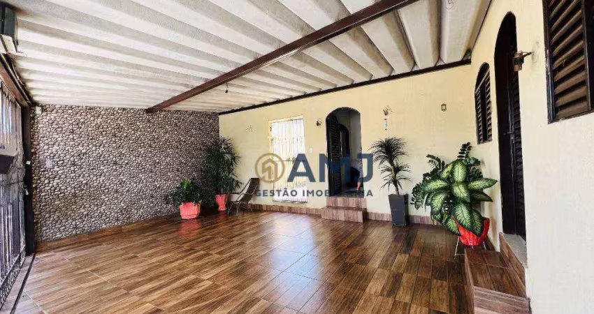 Casa à venda no setor centro oeste, próxima à av. bernardo sayão