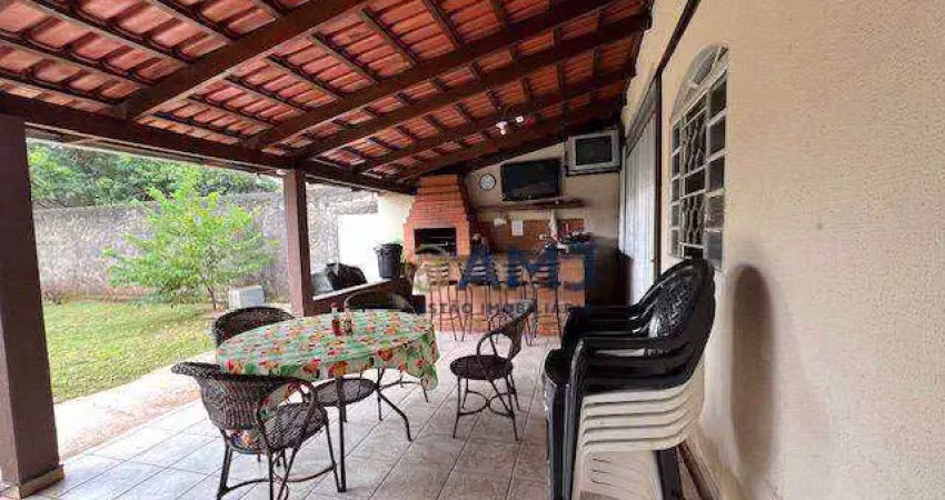 Casa no Jardim Presidente - 3 suítes