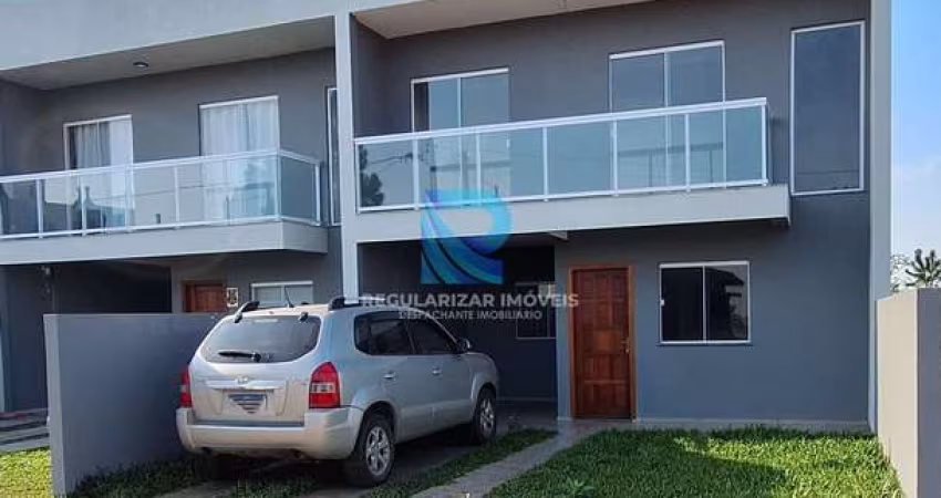 Sobrado aconchegante no bairro Novo Passo com três dormitórios