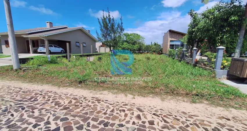 Terreno Lote em Balneario Bellatorres, 400 metros do mar