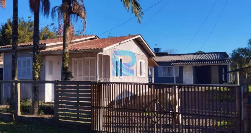 Duas Casas no mesmo Terreno - Excelente oportunidade em Torres/RS