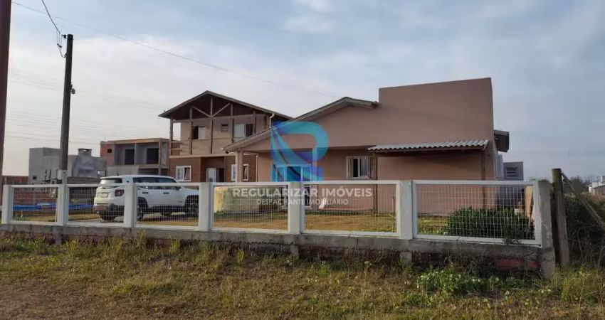 Oportunidade imperdível na praia! casa completa, mobiliada e a poucos metros do mar!
