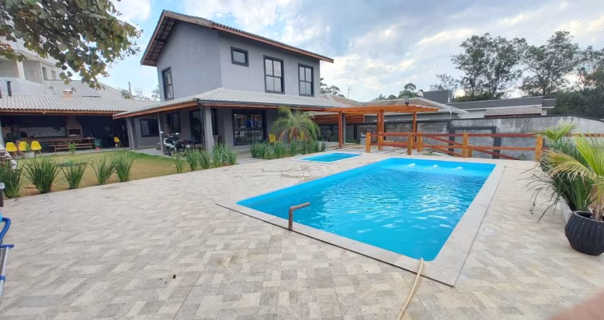Casa com 3 dormitórios à venda, 257 m² por R$ 1.420.000 - Condominio Parque das Garças II - Atibaia/SP