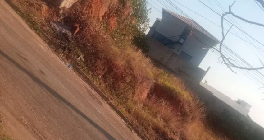 Vende-se  lote