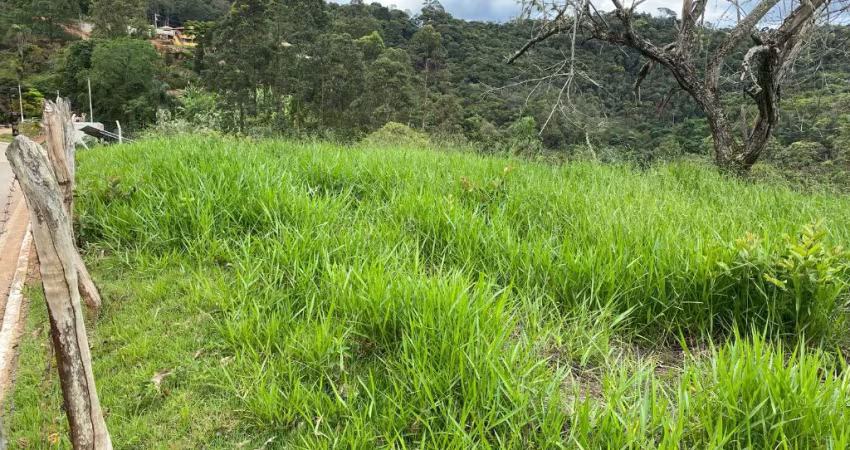 Vendem-se lotes em Itatiaia