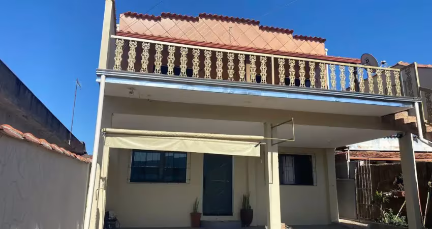 Casa com 6 quartos à venda na Rua Principal, Centro, Ouro Branco