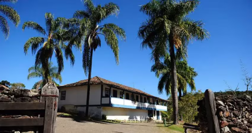 Vende-se maravilhoso hotel fazenda na cidade de ouro branco/mg
