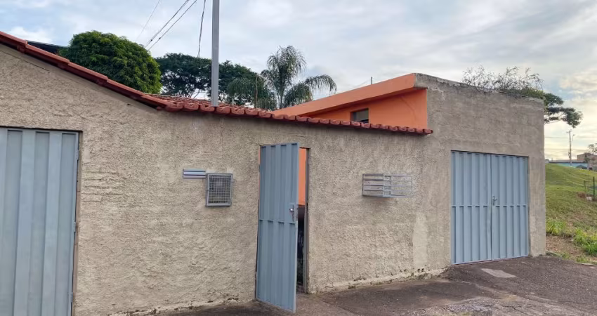 Vende-se casa no bairro Siderurgia/OB