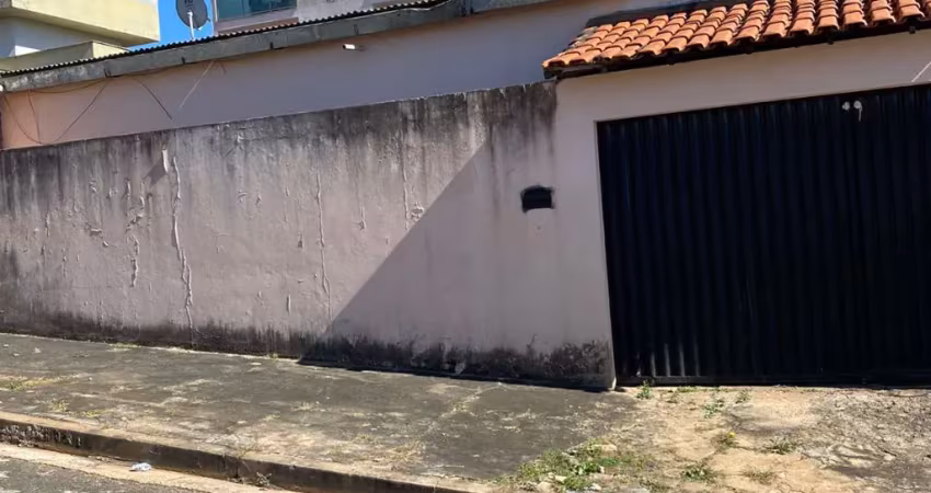 Casa com 3 quartos à venda na Rua Principal, Bandeirantes, Ouro Branco