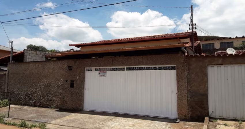 Vende-se casa