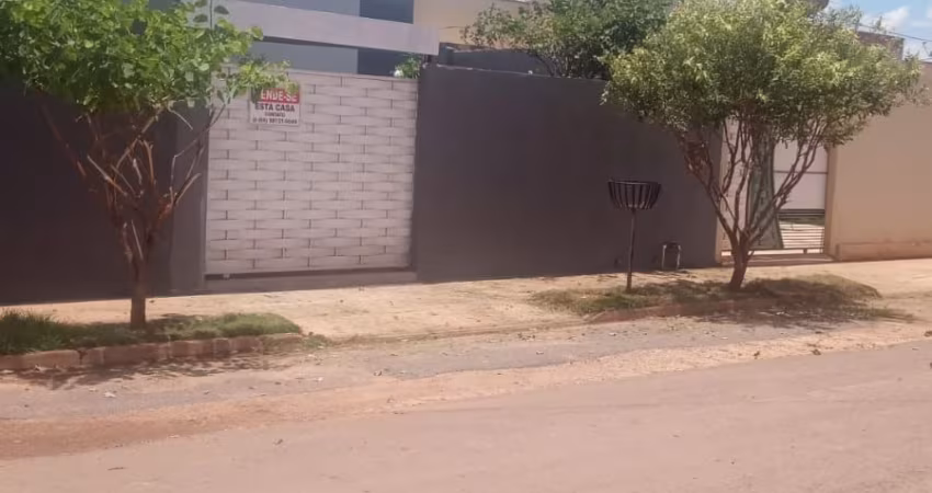 VENDO CASA JARDIM PAIAGUÁS - VARZEA GRANDE