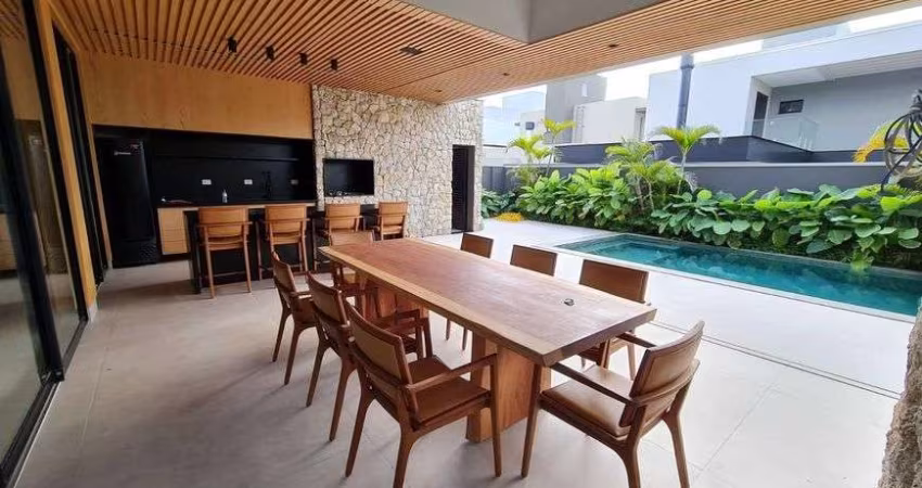 Casa Condomínio com 4 Suítes e 4 Vagas de Garagem - Residencial Damha IV