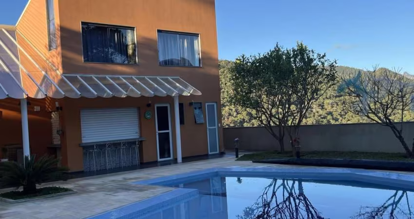 Casa em Condomínio para Venda em Teresópolis, Albuquerque, 4 dormitórios, 4 suítes, 6 banheiros, 2 vagas