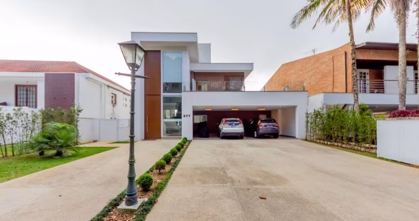 Casa em condomínio para venda com 3 quartos, sendo 3 suítes, 474m²