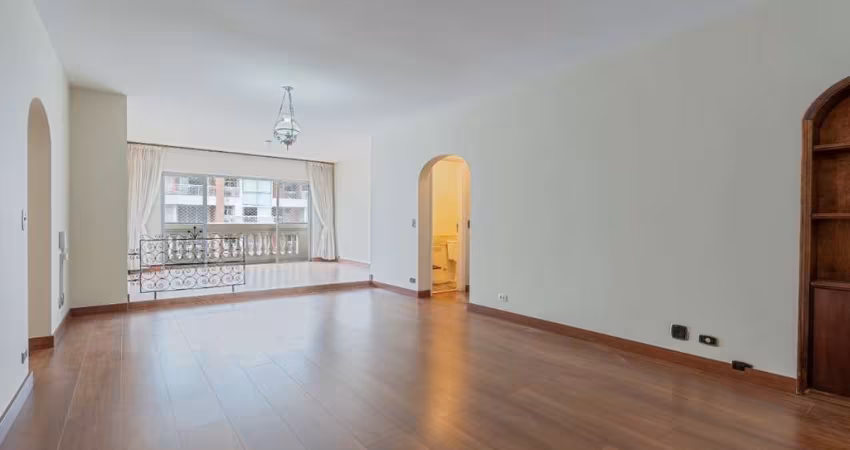 Apartamento tipo para venda com 3 quartos, sendo 1 suíte, 137m²