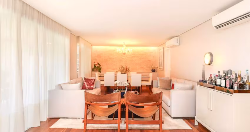 Apartamento tipo para venda com 3 quartos, sendo 3 suítes, 226m²
