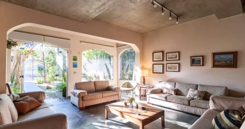 Casa tipo para venda em campo belo com 4 quartos, sendo 1 suíte, 329m²