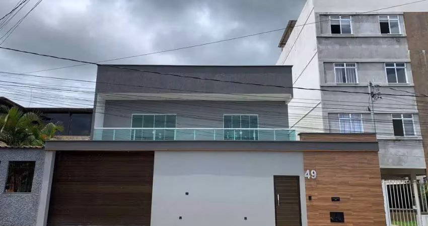 Casa com 3 quartos à venda, 260 m² por R$ 790.000 - Parque Independência III - Juiz de Fora/MG