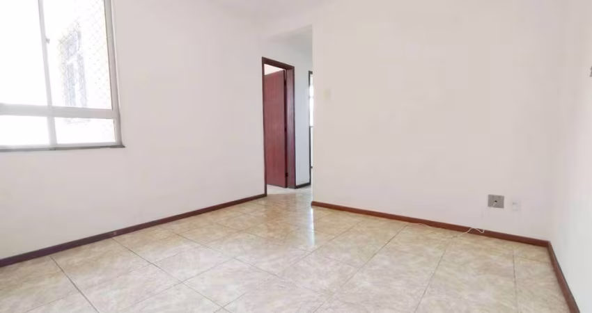 Apartamento com 2 quartos para alugar, 47 m² por R$ 897/mês - São Pedro - Juiz de Fora/MG
