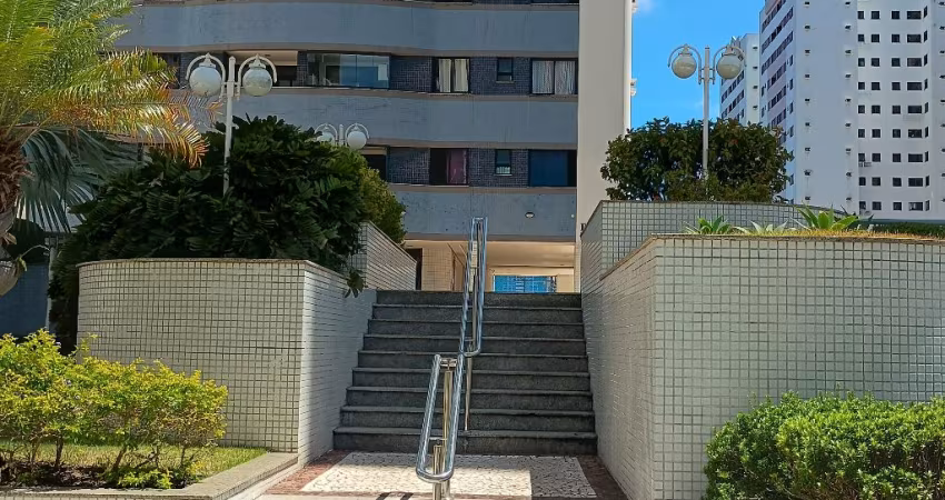 Excelente apartamento de 3 quartos, suíte, varanda, no Bairro de Armação