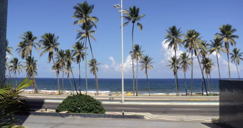 Excelente apto com duas suítes, frente pro mar