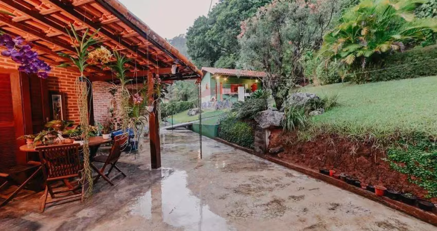 Casa rústica e aconchegante no condomínio villela village – natureza, tranquilidade e conforto em juiz de fora