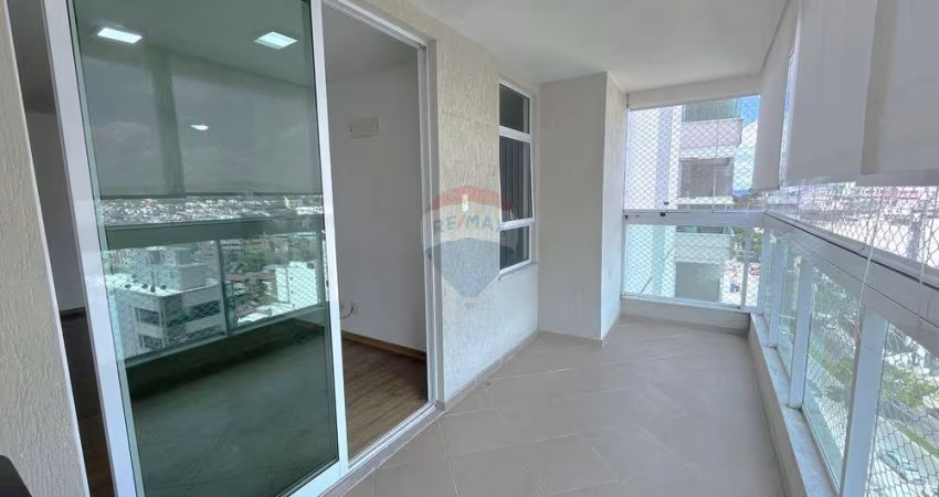 Apartamento para locação no Condomínio Saint Tropez com dois quartos e varanda gourmet na Avenida Rio Branco, Alto dos Passos, Juiz de Fora/MG