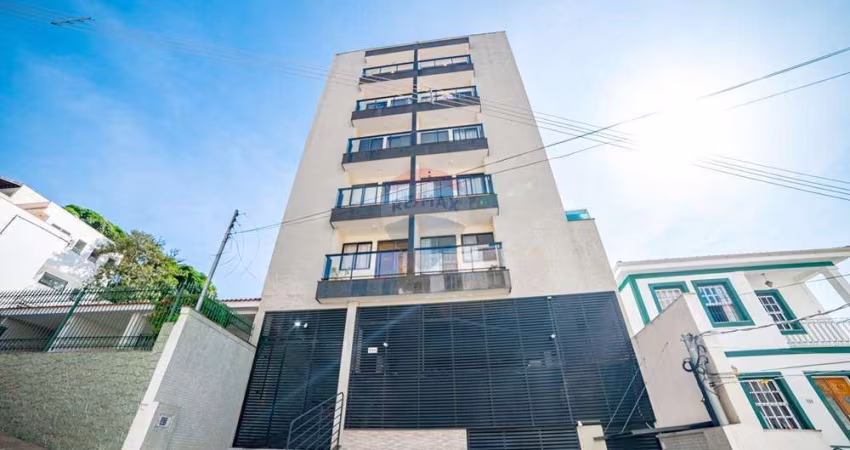 Apartamento quarto e sala no Centro, com elevador e vaga de garagem