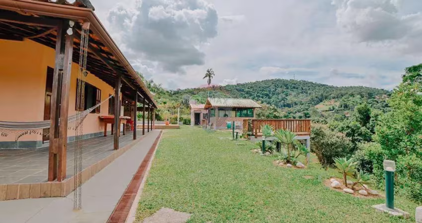 Chácara / sítio com 5 quartos à venda no Centro, Simão Pereira 