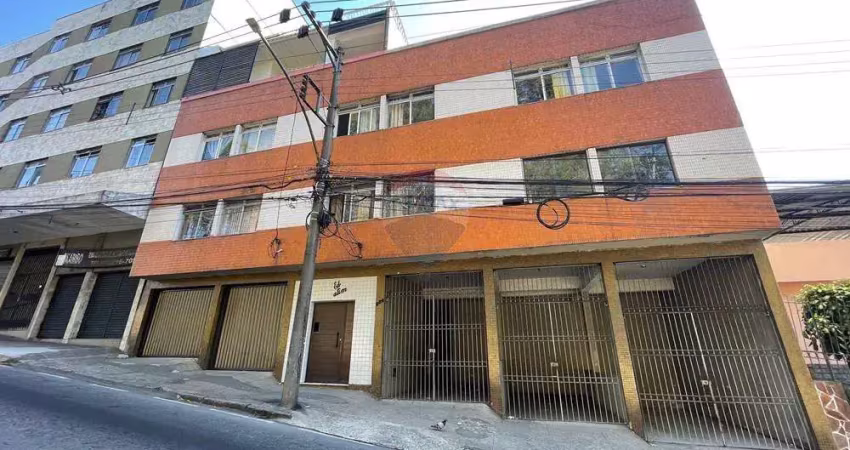 Cobertura com 03 quartos para alugar na dom silvério
